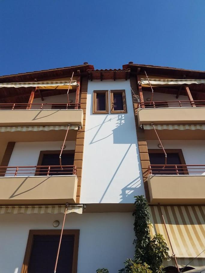 Vila Toskaj Apartman Vlora Kültér fotó