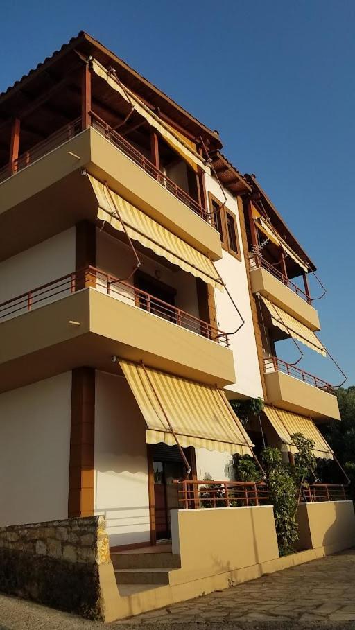 Vila Toskaj Apartman Vlora Kültér fotó